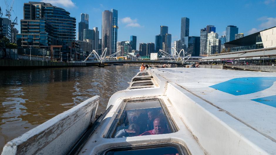 Join Melbourne River Cruises for an exciting journey to discover one of the world’s busiest trading ports and gain a fascinating insight into Melbourne’s rich maritime heritage.